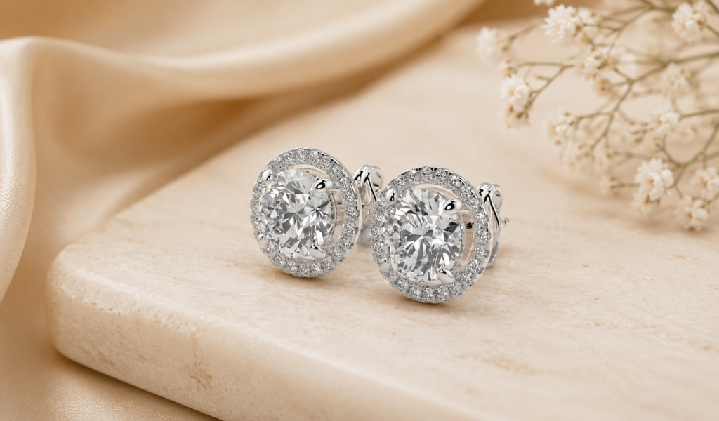 Halo vs Stud Diamond Earrings: Which Style Is Right for You?