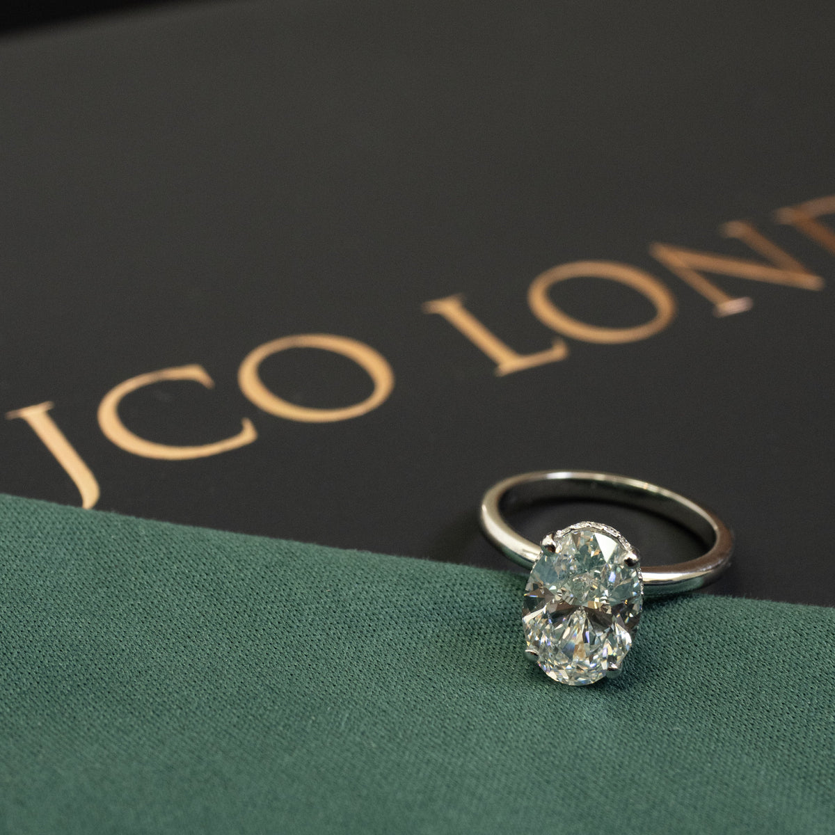 bespoke wedding rings london