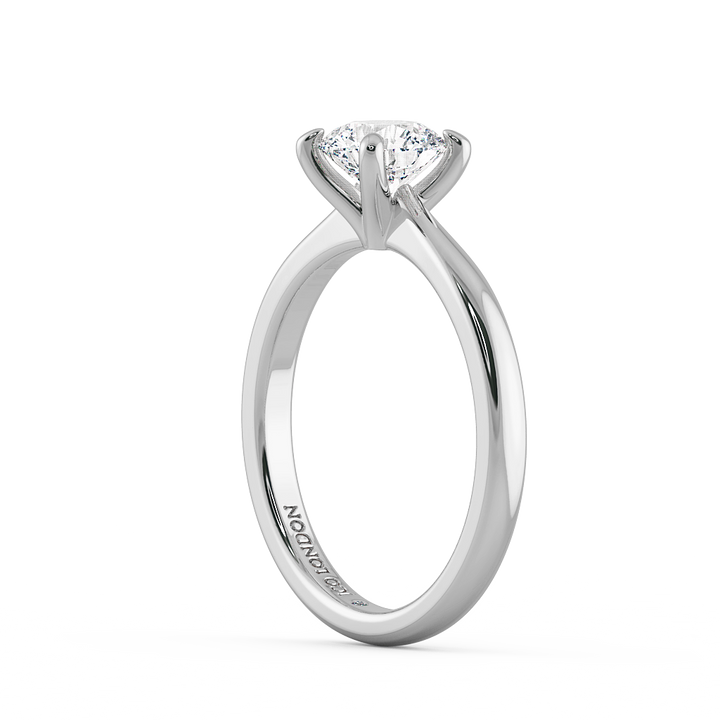 Round Solitaire Engagement Rings