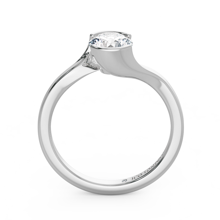 Round Solitaire Engagement Rings